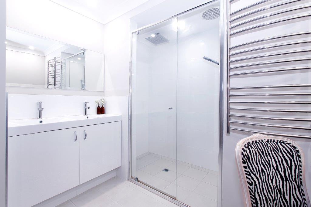 white-small-bathroom-renovations-perth